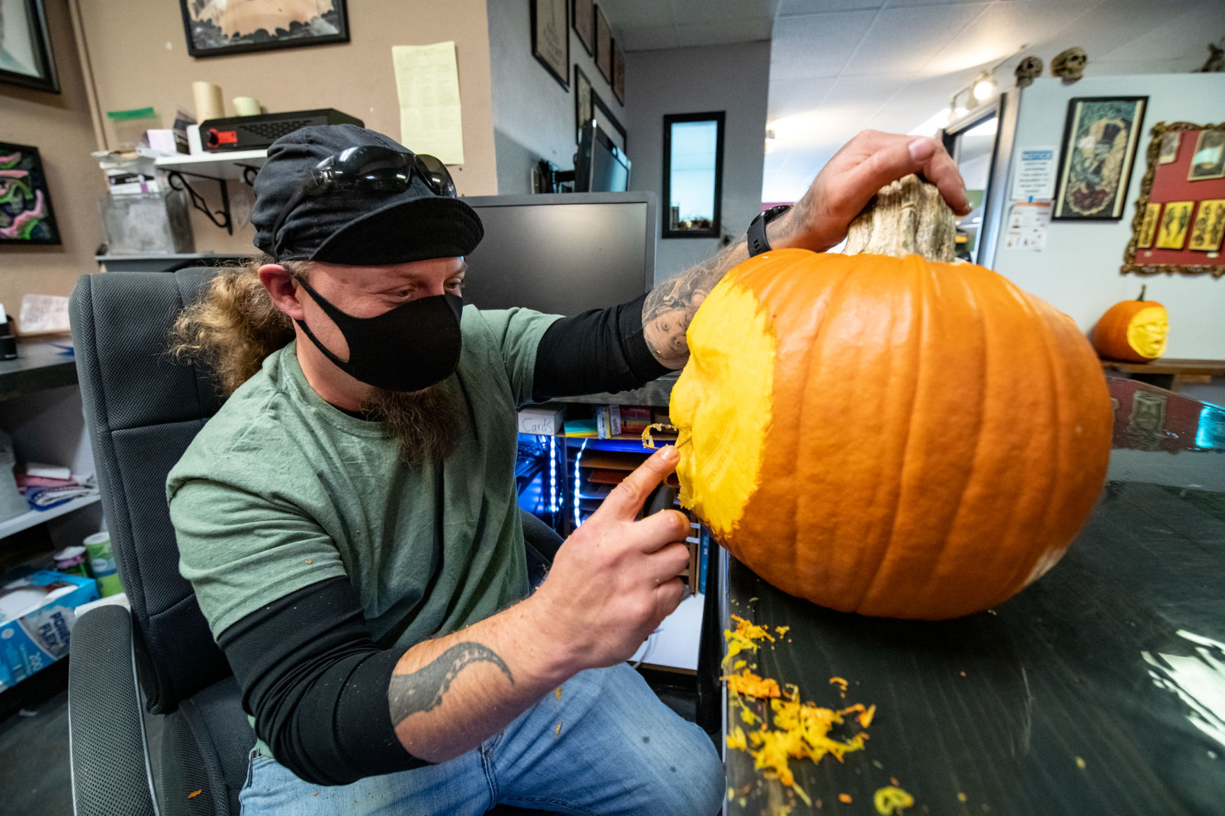 Pumpkin carving with Luke Schroder